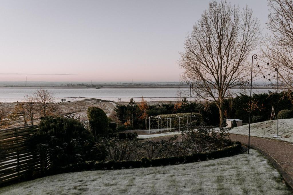 The Ferry House Bed & Breakfast Eastchurch Exterior photo
